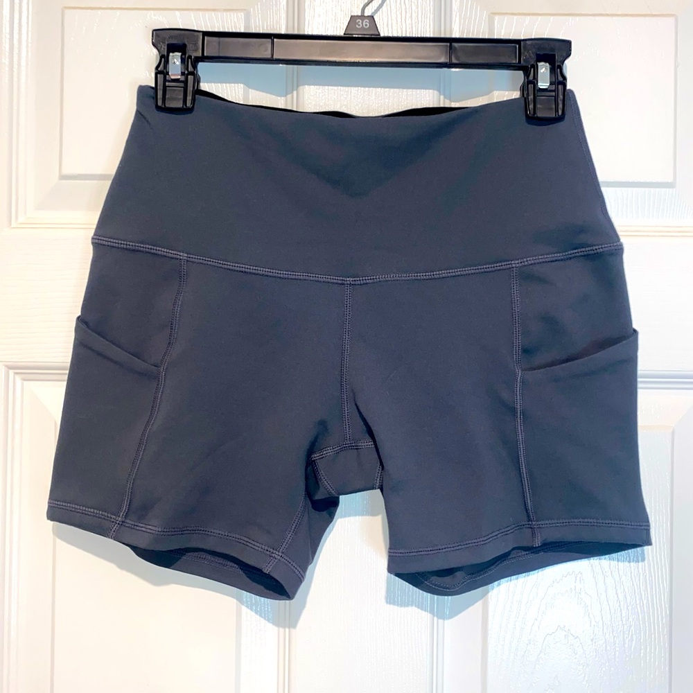 Ododos grey biker shorts. Size S